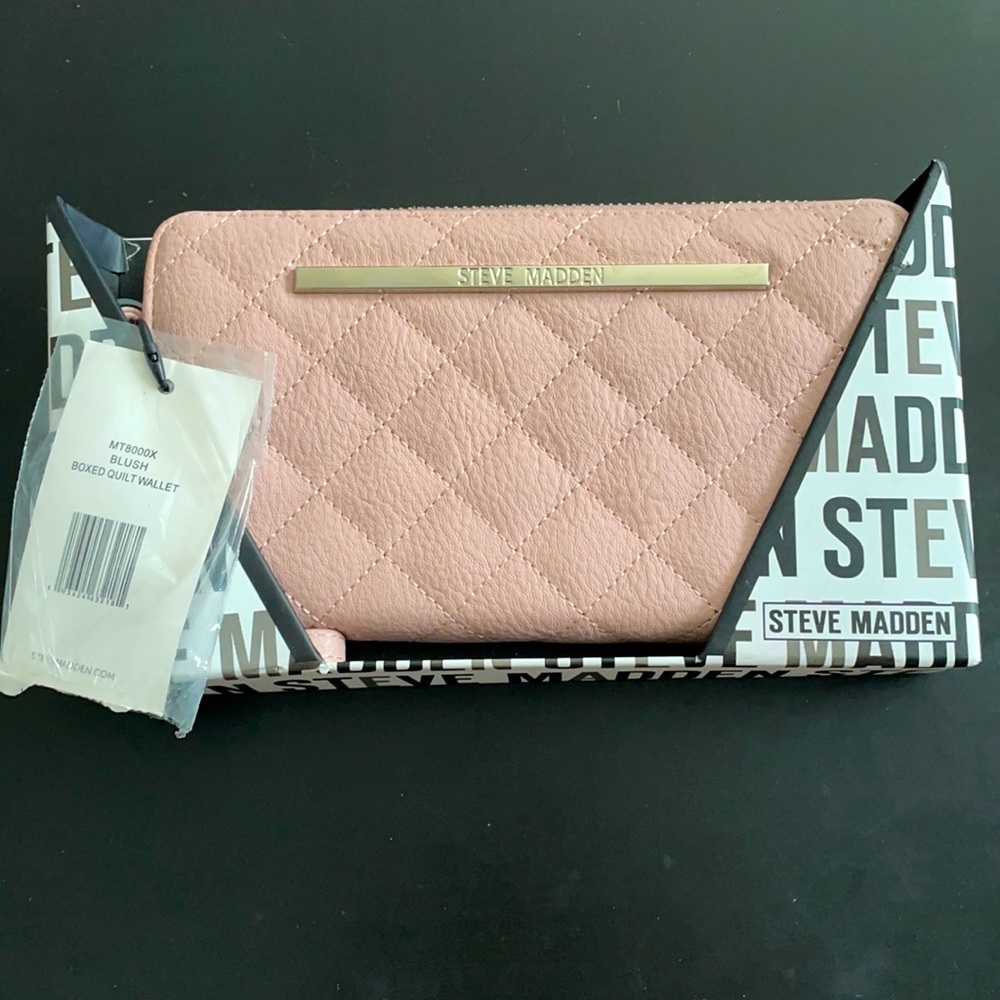 NWT Steve Madden Blush Boxed Quilt Wallet